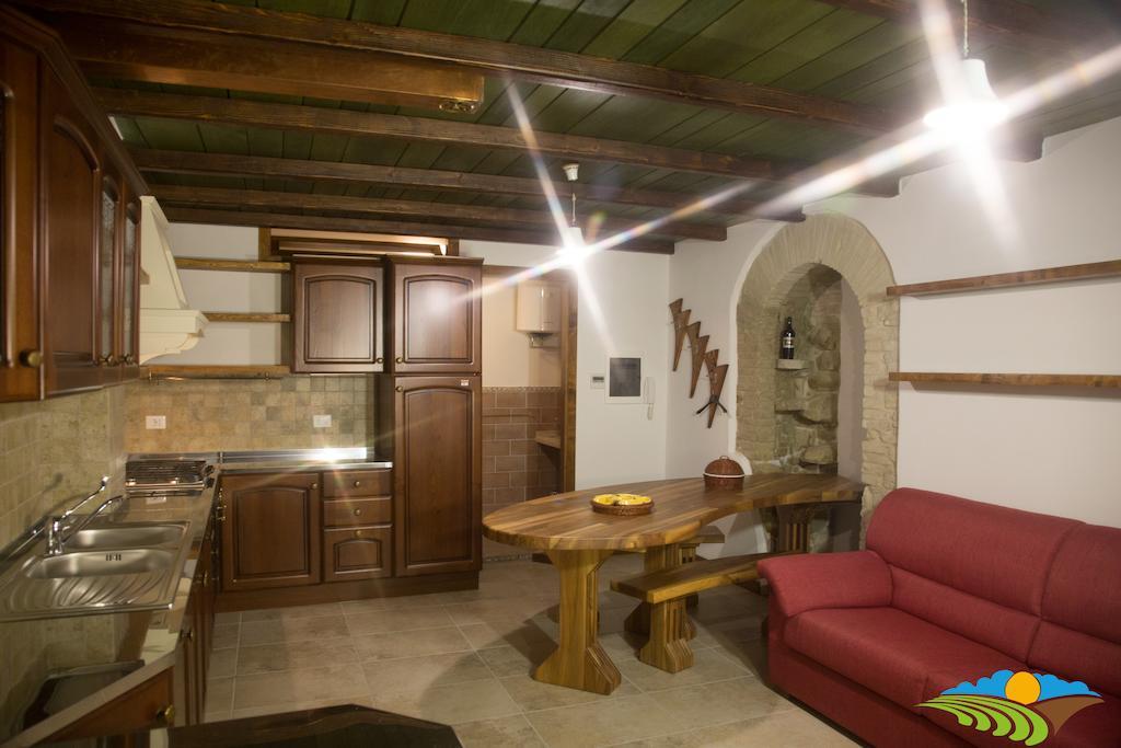 Albergo Diffuso - Il Poggetto Tra Urbino & San Marino Værelse billede
