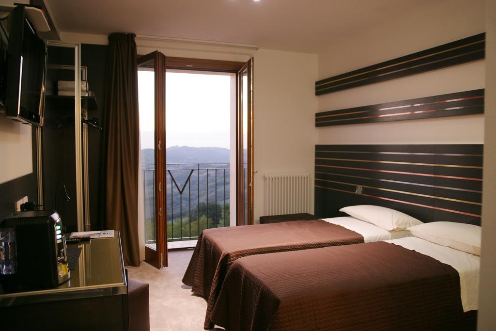 Albergo Diffuso - Il Poggetto Tra Urbino & San Marino Eksteriør billede